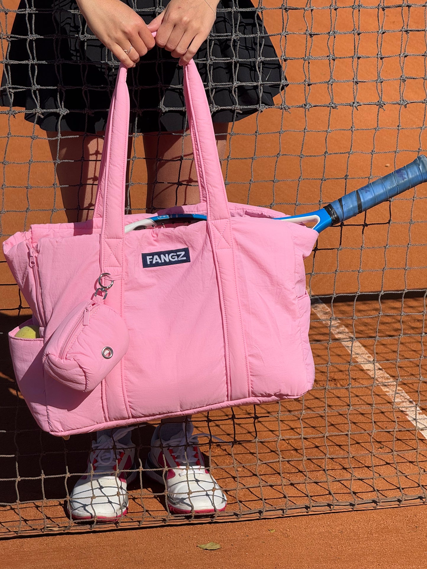 Combo Le Baggy + Le Puffer Rosa = El Look Completo 🩷